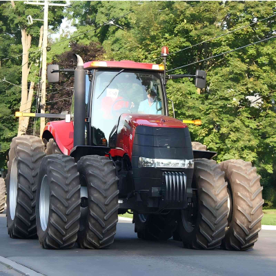 Wheel tractor 4×4 130HP